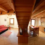 Vieilles Maisons D'introd