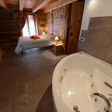 Vieilles Maisons D'introd Lägenhet