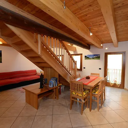 Apartment Vieilles Maisons D'introd Introd