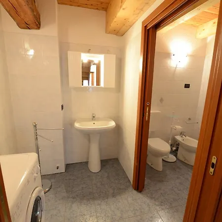 Vieilles Maisons D'introd