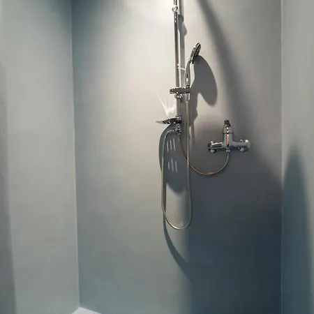 Vieilles Maisons D'introd * Introd