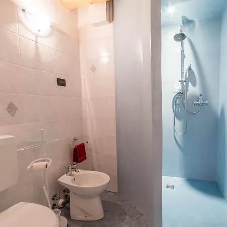 Vieilles Maisons D'introd Apartment *