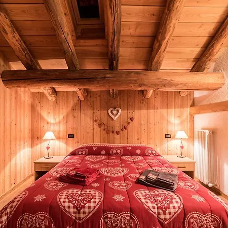 Vieilles Maisons D'introd Lägenhet *