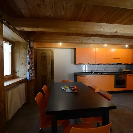 Vieilles Maisons D'introd Introd