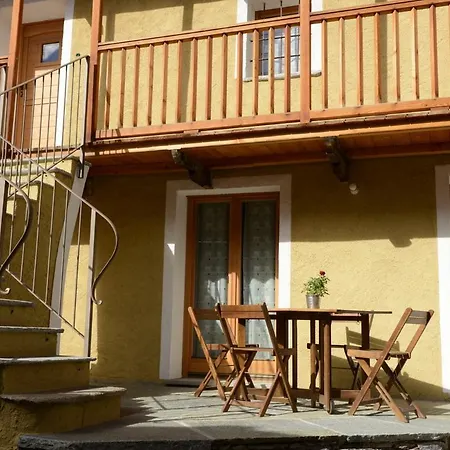 Vieilles Maisons D'introd Introd